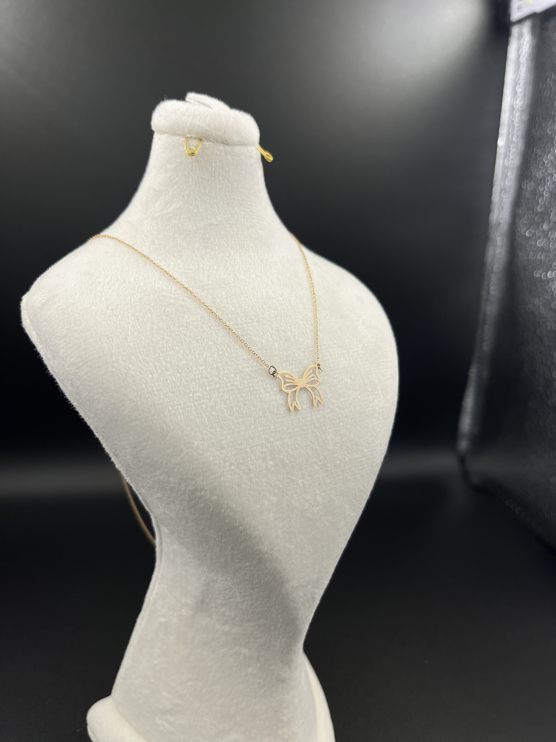 آویز لیزری پاپیون